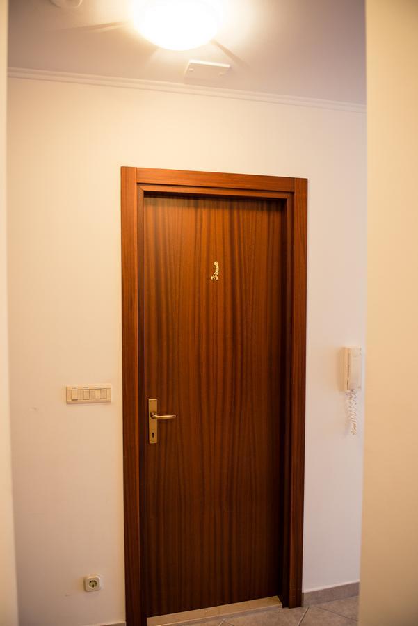 Apartment Jere Near Sea *